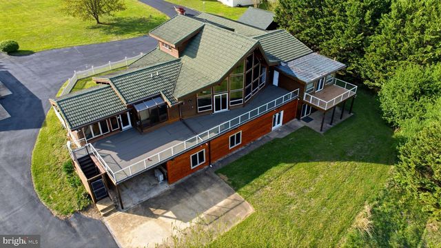 2 DIGIT LN, Bunker Hill, WV 25413