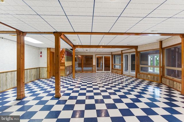 2 DIGIT LN, Bunker Hill, WV 25413