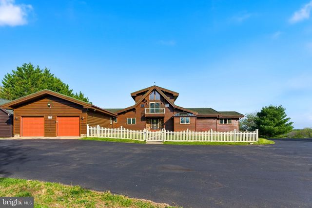 2 DIGIT LN, Bunker Hill, WV 25413