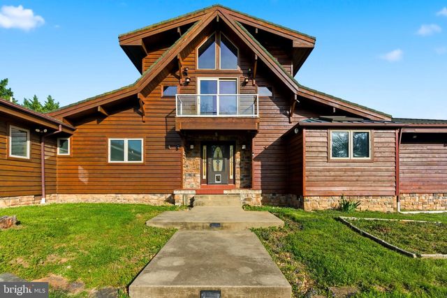 2 DIGIT LN, Bunker Hill, WV 25413