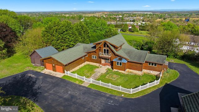 2 DIGIT LN, Bunker Hill, WV 25413
