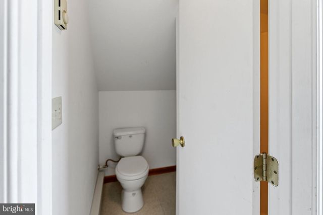 2 DIGIT LN, Bunker Hill, WV 25413
