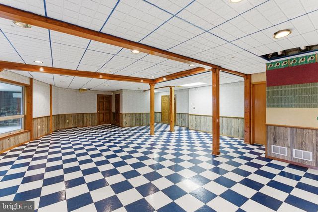 2 DIGIT LN, Bunker Hill, WV 25413