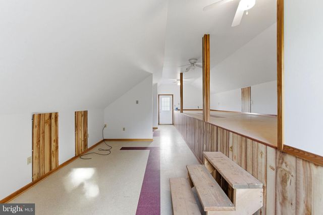 2 DIGIT LN, Bunker Hill, WV 25413