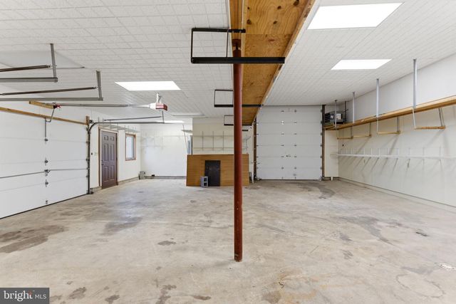2 DIGIT LN, Bunker Hill, WV 25413