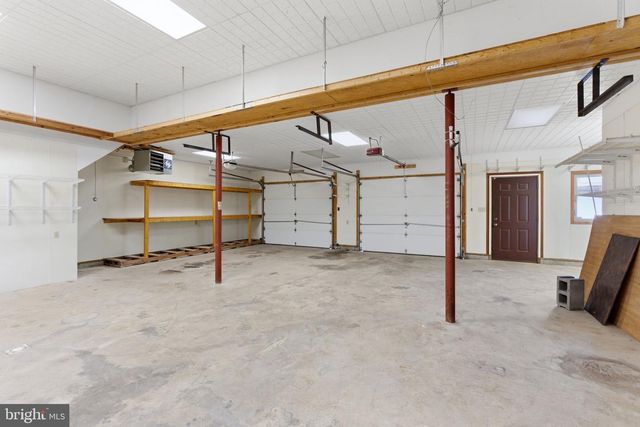 2 DIGIT LN, Bunker Hill, WV 25413
