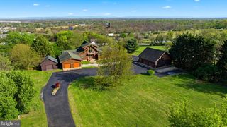2 DIGIT LN, Bunker Hill, WV 25413