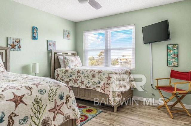 1393 W Lagoon Avenue, Gulf Shores, AL 36542