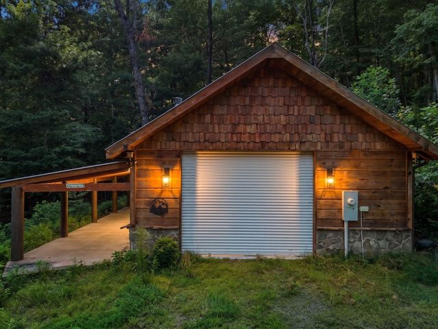 50 Pigeon Creek Road, Blue Ridge, GA 30513