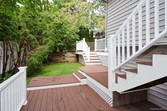 29 Puritan Lane, Farmingdale, NY 11735