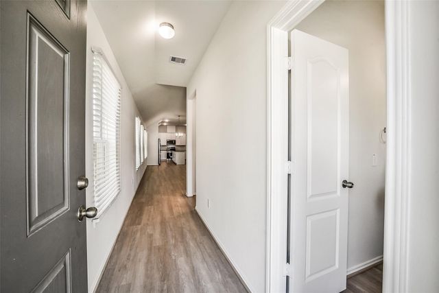 27106 Grey Fox Run, Magnolia, TX 77354