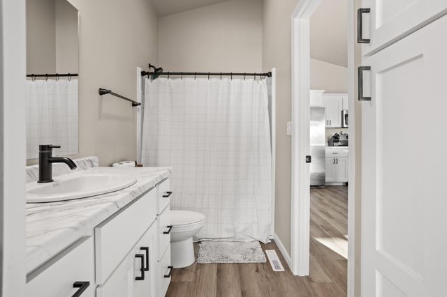 7791 Cub Creek Way, Horace, ND 58047