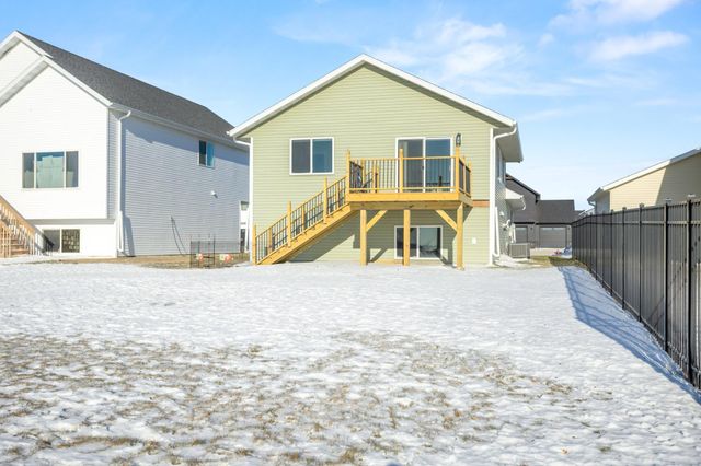 7791 Cub Creek Way, Horace, ND 58047