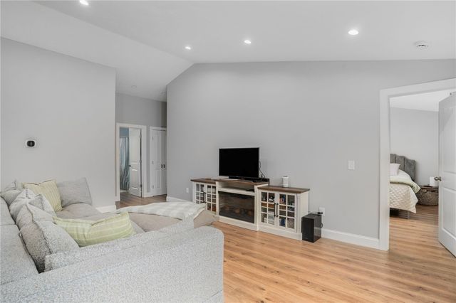 43 Weeks Hill Road, Coventry, RI 02827