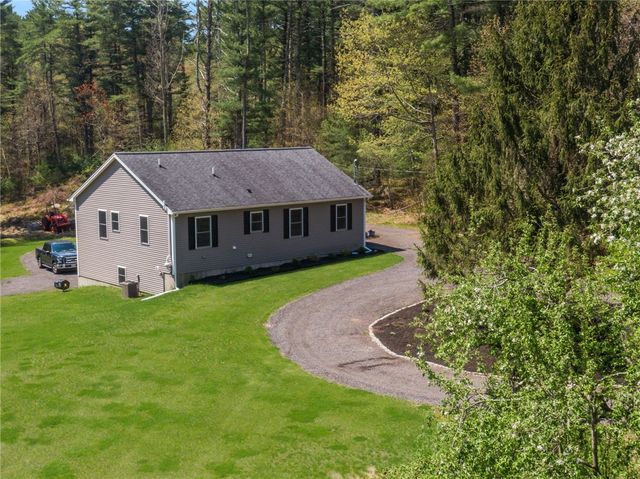 43 Weeks Hill Road, Coventry, RI 02827