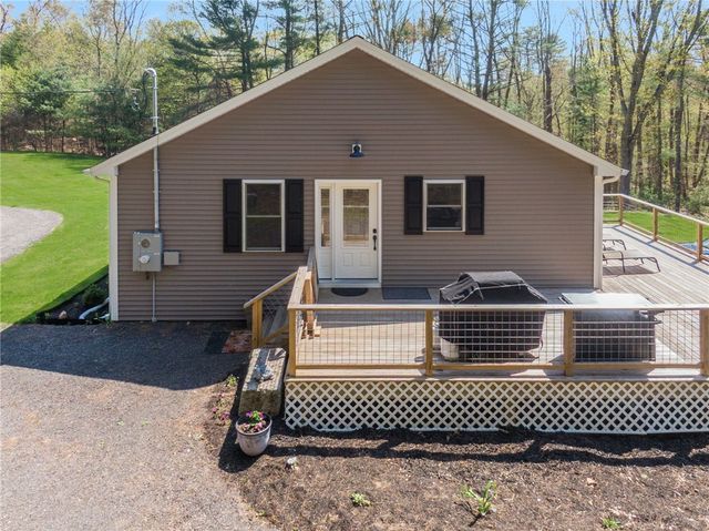 43 Weeks Hill Road, Coventry, RI 02827