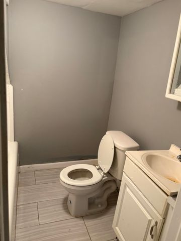 1321 Applewood Avenue, Lincoln Park City, MI 48146