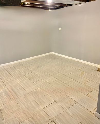 1321 Applewood Avenue, Lincoln Park City, MI 48146