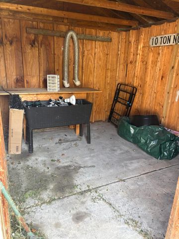 1321 Applewood Avenue, Lincoln Park City, MI 48146