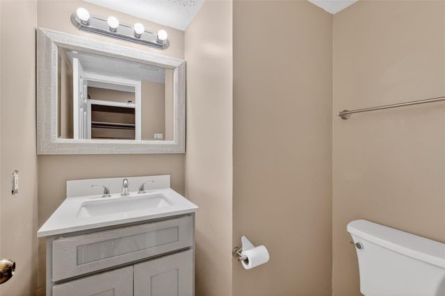 1323 Bluestone Drive, Missouri City, TX 77459