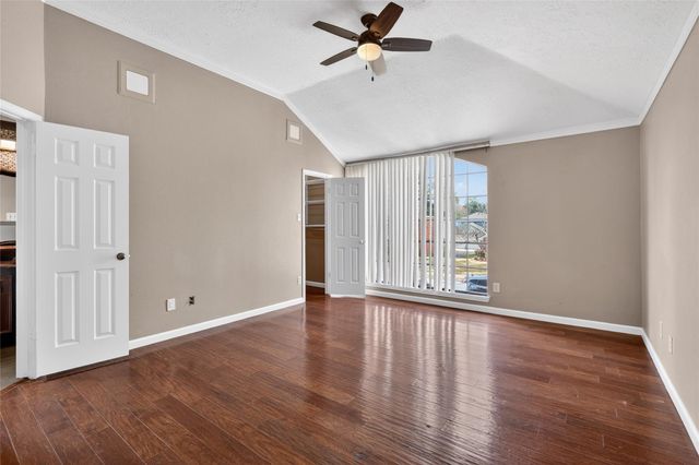 1323 Bluestone Drive, Missouri City, TX 77459