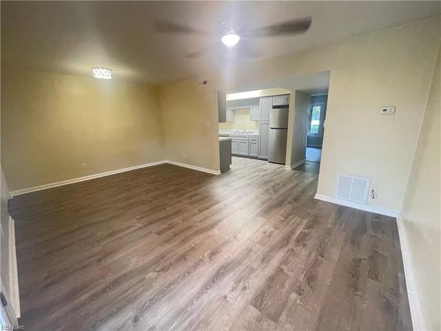 5812 W Hastings Arch ARCH, Virginia Beach, VA 23462