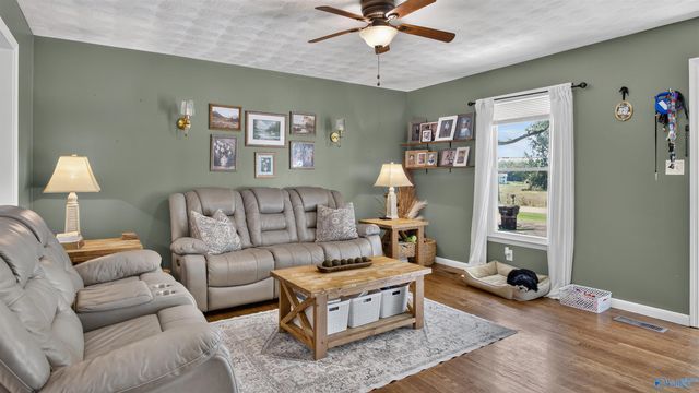 20070 Elkton Road, Athens, AL 35614