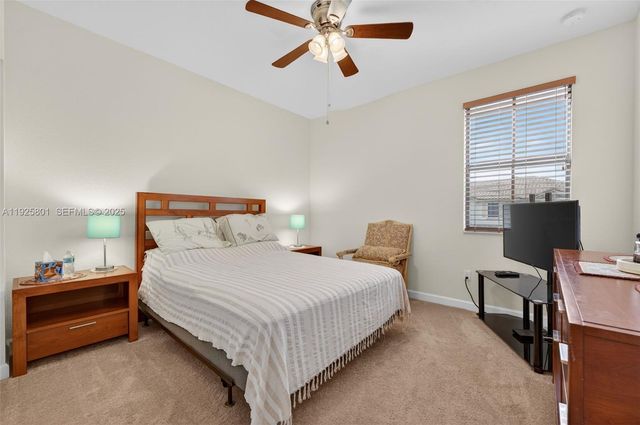 6978 Broadland Way, Coconut Creek, FL 33073