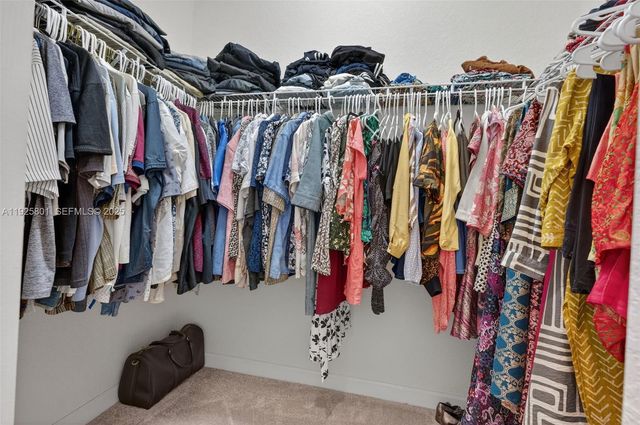 6978 Broadland Way, Coconut Creek, FL 33073