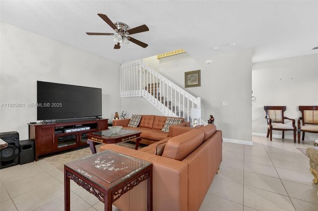 6978 Broadland Way, Coconut Creek, FL 33073