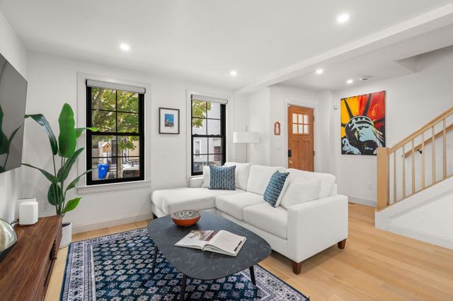 2 Leeds Street, Boston, MA 02127