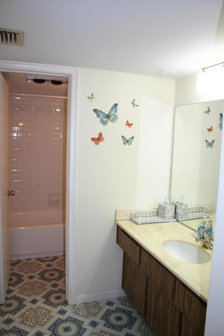 5570 Tamberlane Circle 130, Palm Beach Gardens, FL 33418