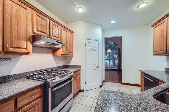 2222 Clover Ridge DR, Cedar Park, TX 78613