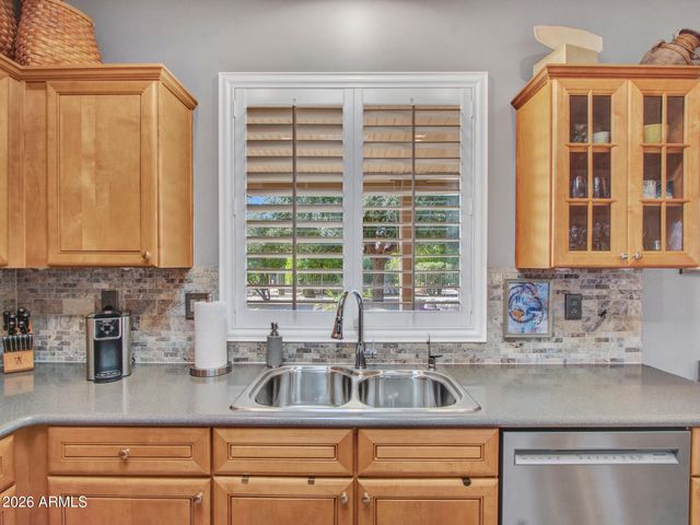 19760 N LOS ALTOS Way, Surprise, AZ 85374