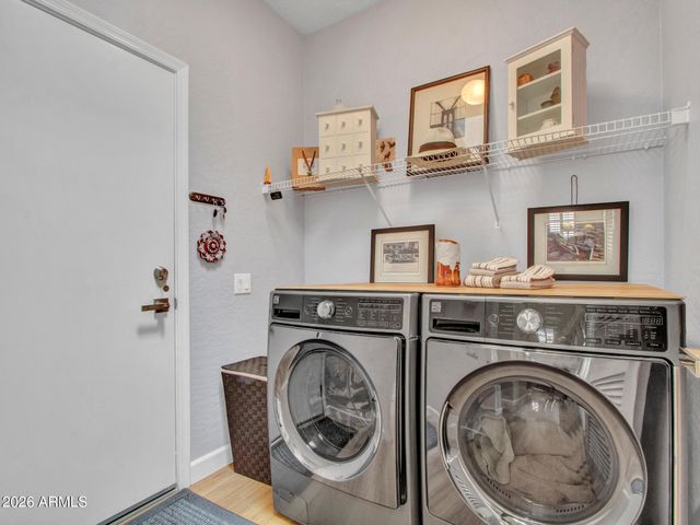 19760 N LOS ALTOS Way, Surprise, AZ 85374