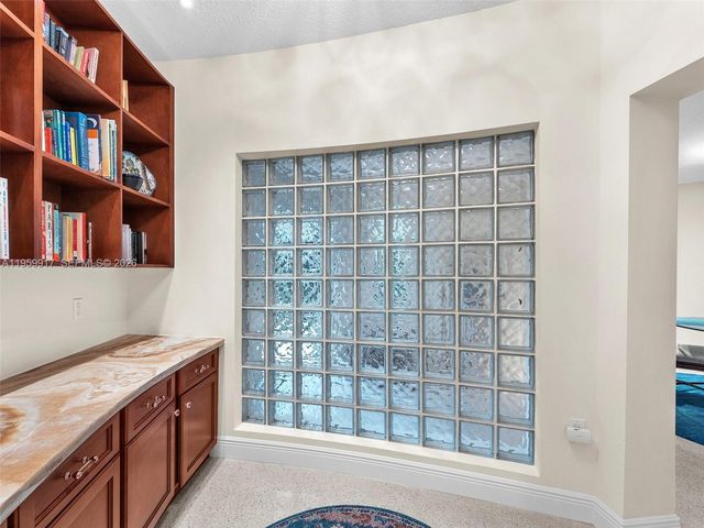 1023 Polk St, Hollywood, FL 33019