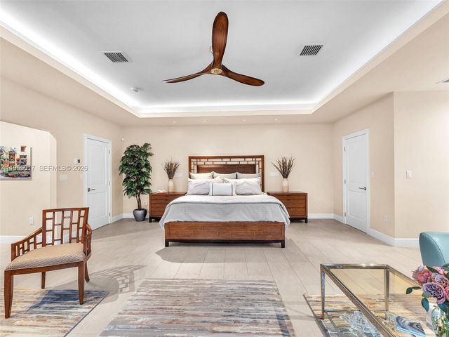 1023 Polk St, Hollywood, FL 33019