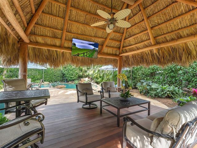 1023 Polk St, Hollywood, FL 33019