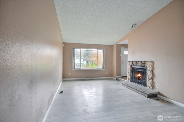 3002 N Whitman, Tacoma, WA 98407