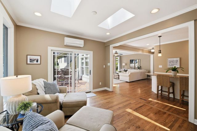 102 Southglen Drive, Cary, NC 27518