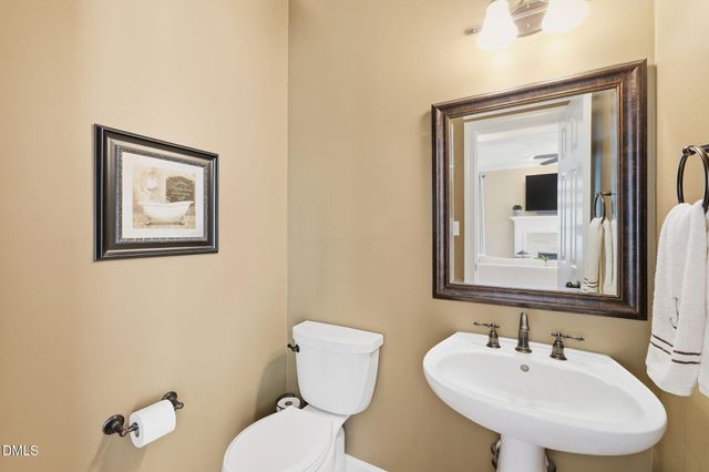 102 Southglen Drive, Cary, NC 27518