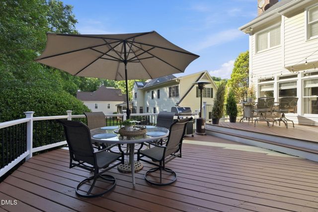 102 Southglen Drive, Cary, NC 27518