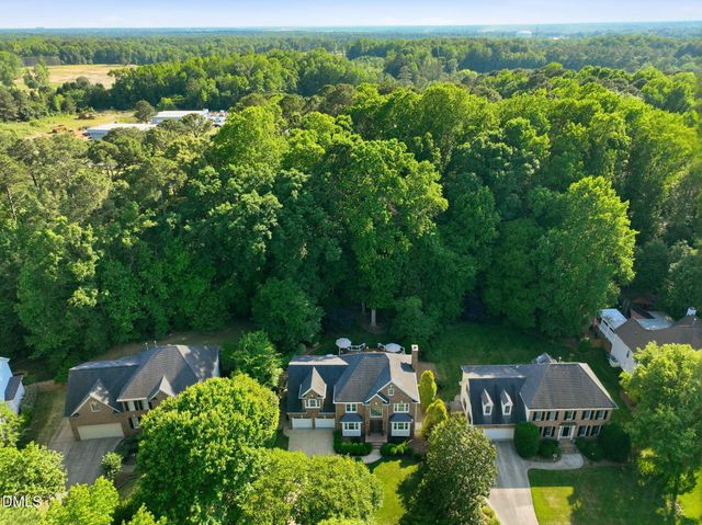 102 Southglen Drive, Cary, NC 27518