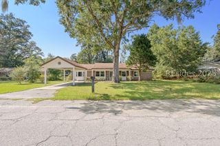 6003 Morning Mist Dr, Beaufort, SC 29906