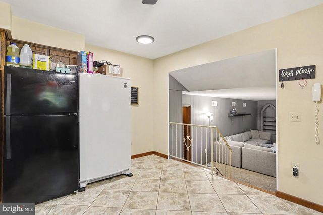 1565 OLD MOUNTAIN RD, Wellsville, PA 17365