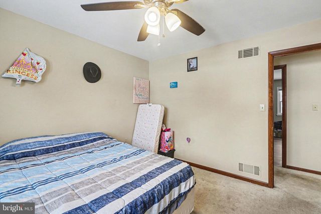 1565 OLD MOUNTAIN RD, Wellsville, PA 17365