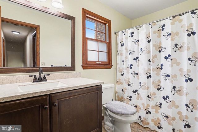 1565 OLD MOUNTAIN RD, Wellsville, PA 17365
