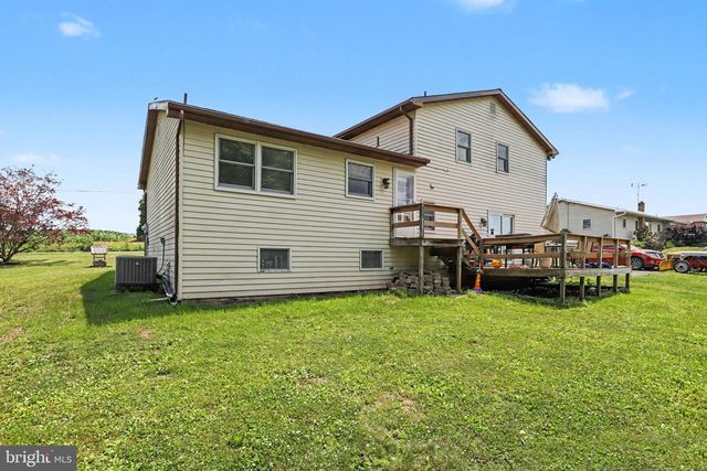 1565 OLD MOUNTAIN RD, Wellsville, PA 17365
