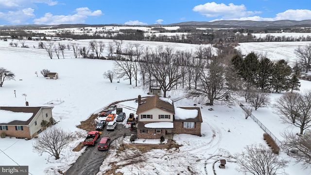 1565 OLD MOUNTAIN RD, Wellsville, PA 17365