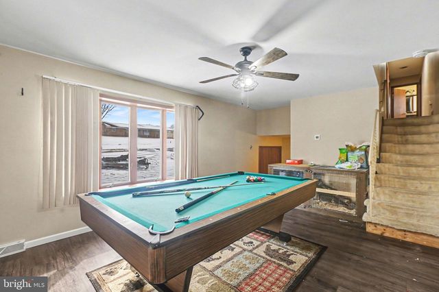 1565 OLD MOUNTAIN RD, Wellsville, PA 17365